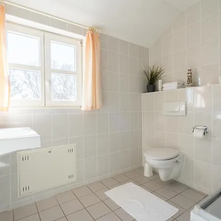 Rugana - Budget Mit 1 Schlafzimmer C40 *
